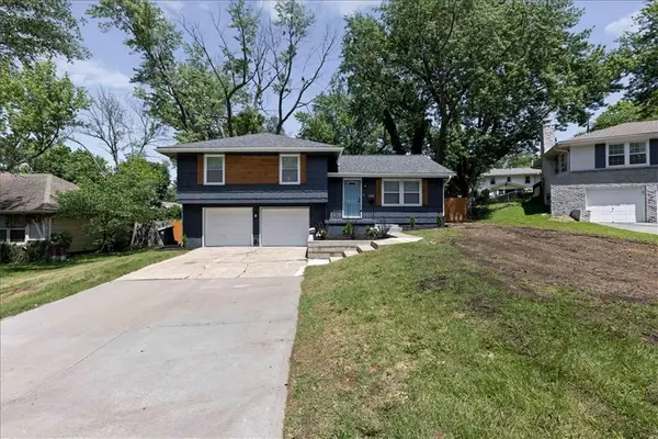 11207 Monroe Court, Kansas City, MO 64137