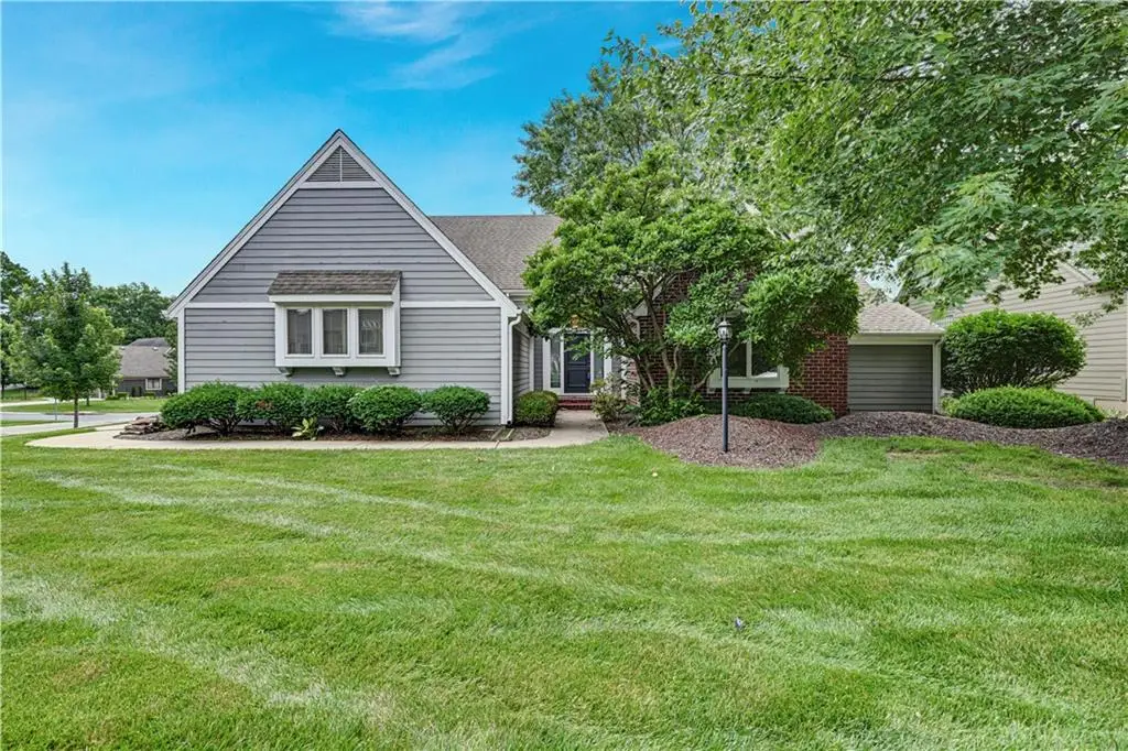 12313 Pembroke Lane, Leawood, KS 66209 - #1