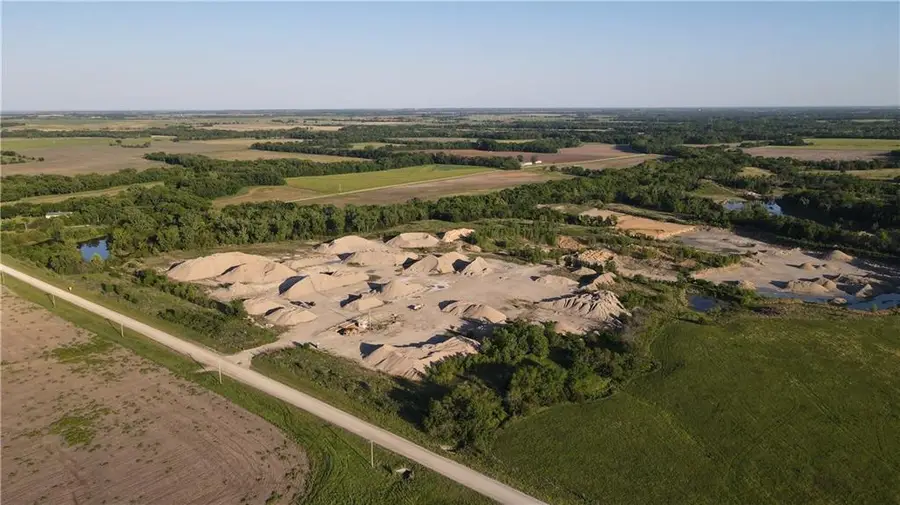 1673 17th Road, Waverly, KS 66871 - #2
