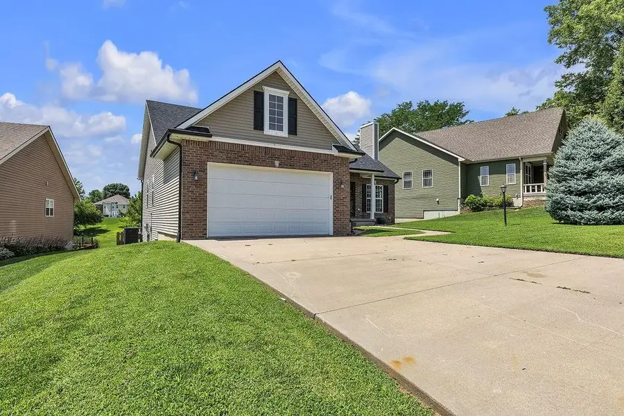 2708 Meadow Ridge Drive, Saint Joseph, MO 64504 - #3