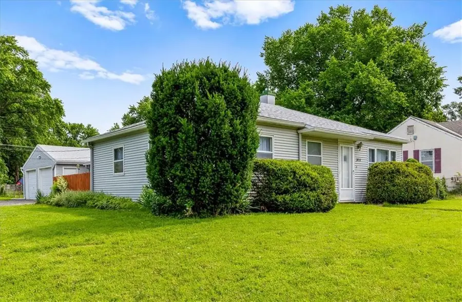 3618 Shawnee Drive, Kansas City, KS 66106 - #3