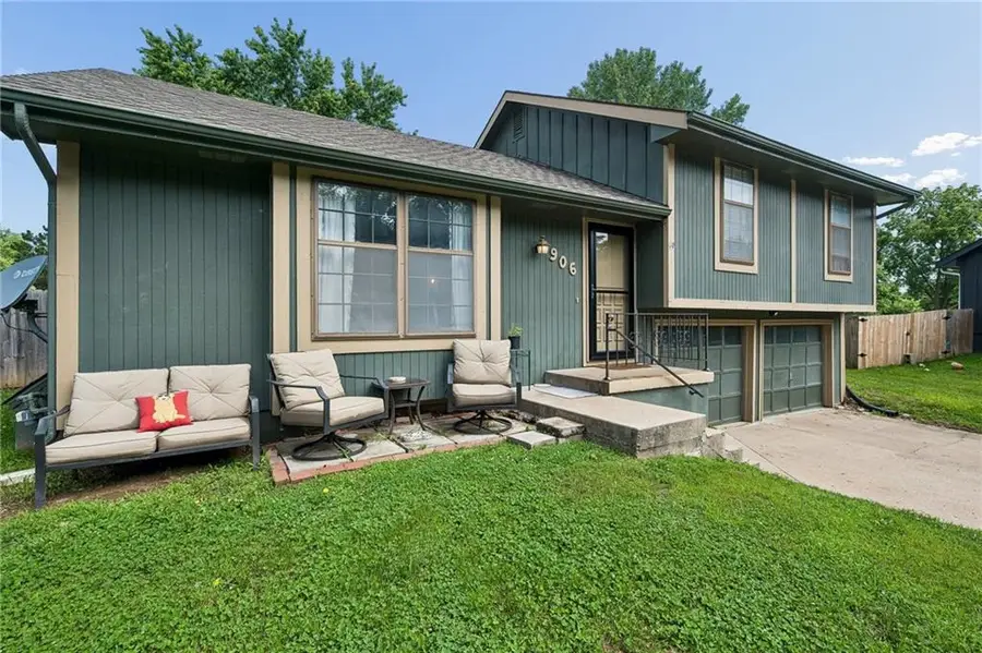 906 Shiloh Court, Liberty, MO 64068 - #2