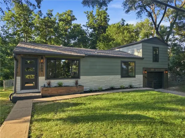 664 Doniphan Street, Leavenworth, KS 66048