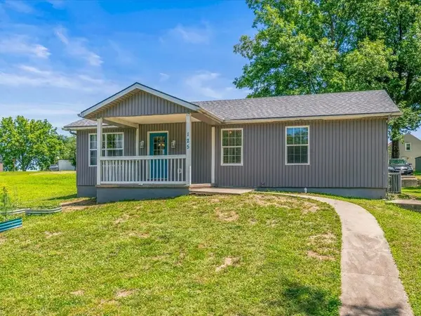 125 N 23rd Street, Lexington, MO 64067