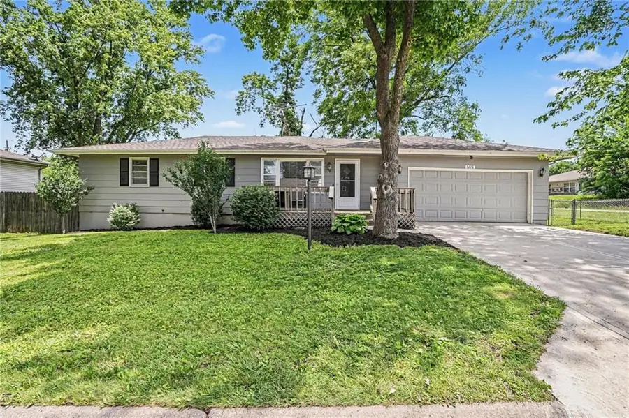 601 Mark Street, Lathrop, MO 64465 - #2