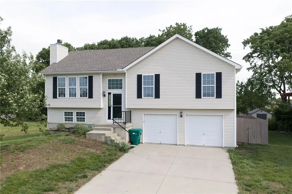 11212 Rowland Avenue, Kansas City, KS 66109 - #1