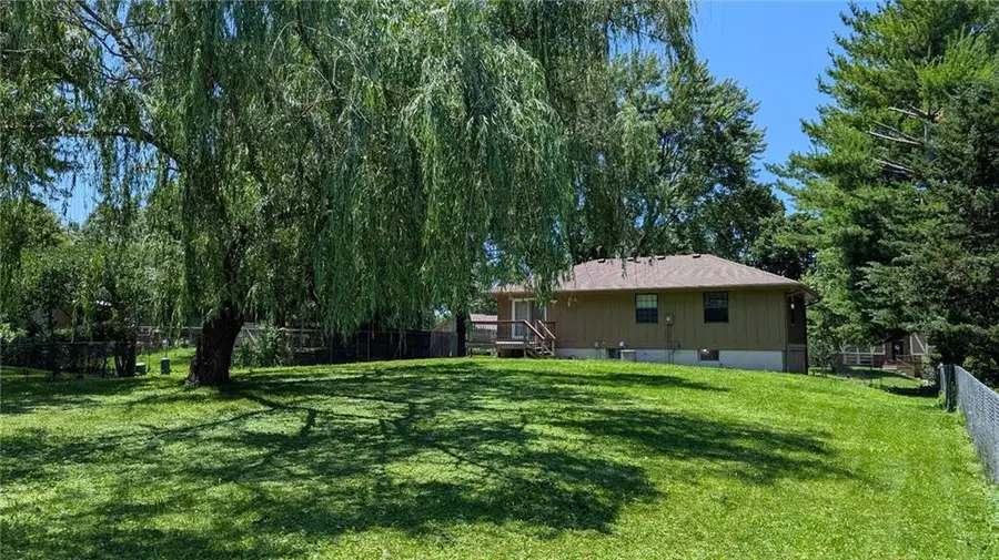 2608 SE 4th Street, Blue Springs, MO 64014 - #2