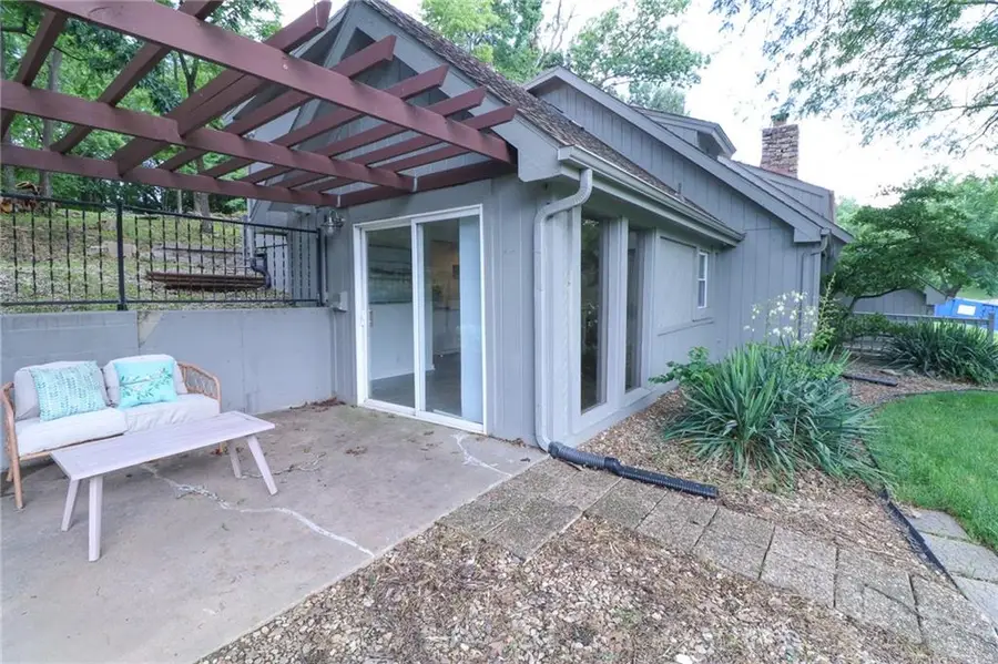 16015 Meadow Lane, Stilwell, KS 66085 - #3