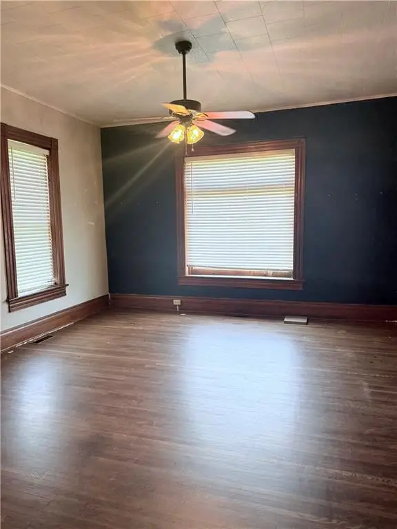 2424 Olive Street, Saint Joseph, MO 64507 - #3
