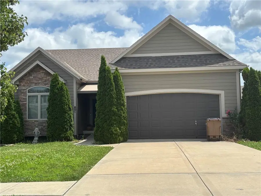 801 S Washington Street, Raymore, MO 64083 - #2