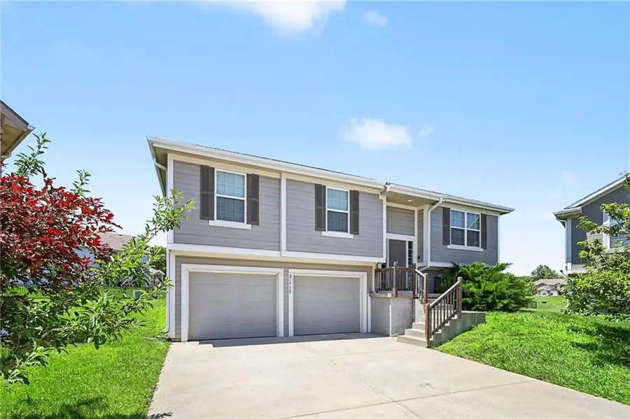 21710 North Ridge, Peculiar, MO 64078 - #2