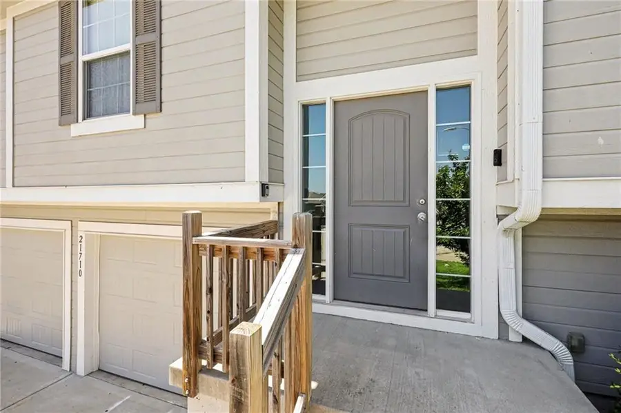21710 North Ridge, Peculiar, MO 64078 - #3