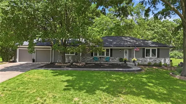 1216 W 97 Street, Kansas City, MO 64114
