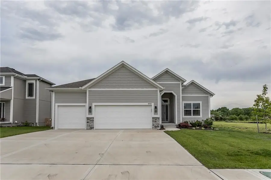 18722 W 169th Terrace, Olathe, KS 66062 - #2