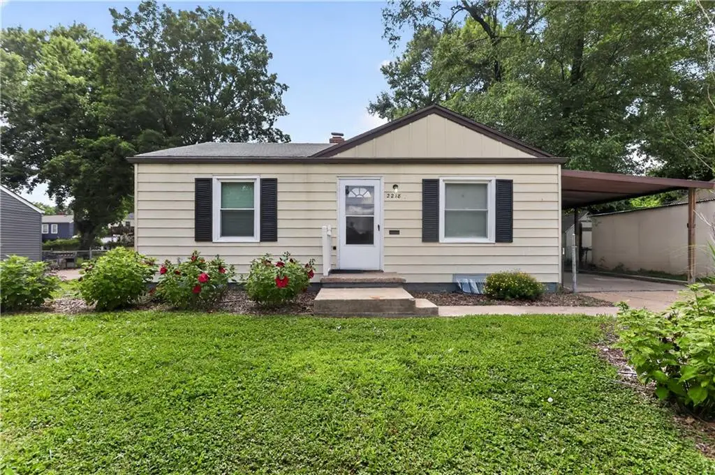 2218 S Overton Avenue, Independence, MO 64052 - #1
