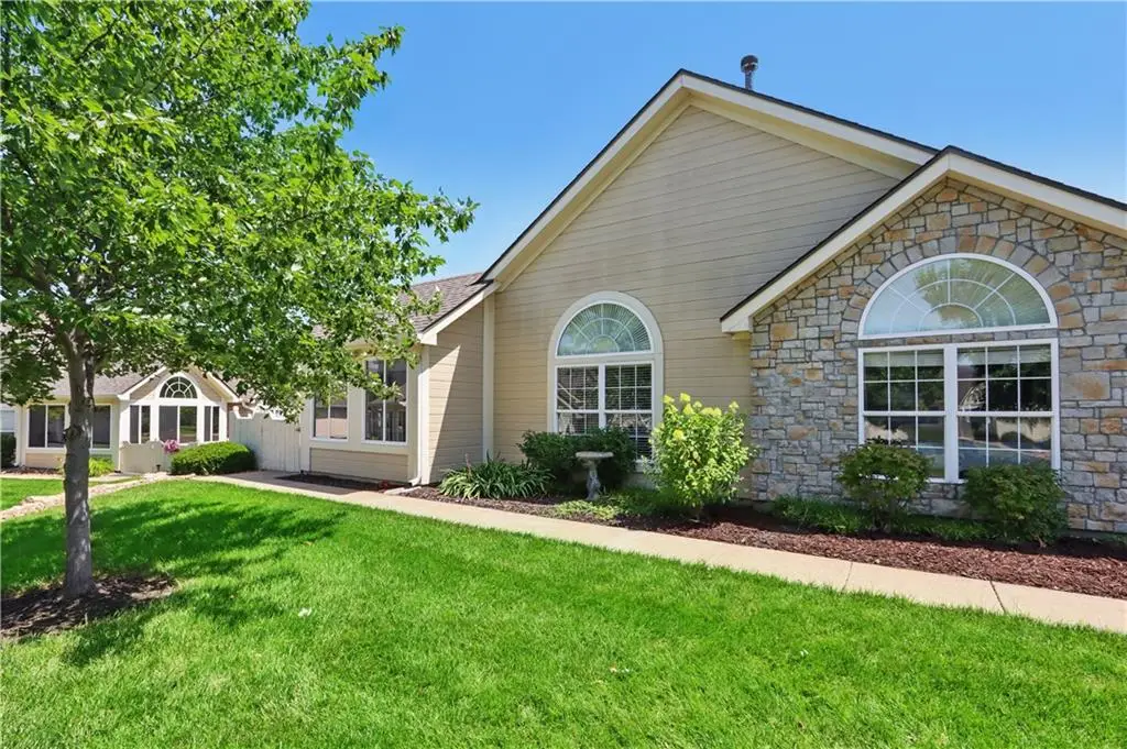 832 NE Devon Drive, Lees Summit, MO 64064 - #1