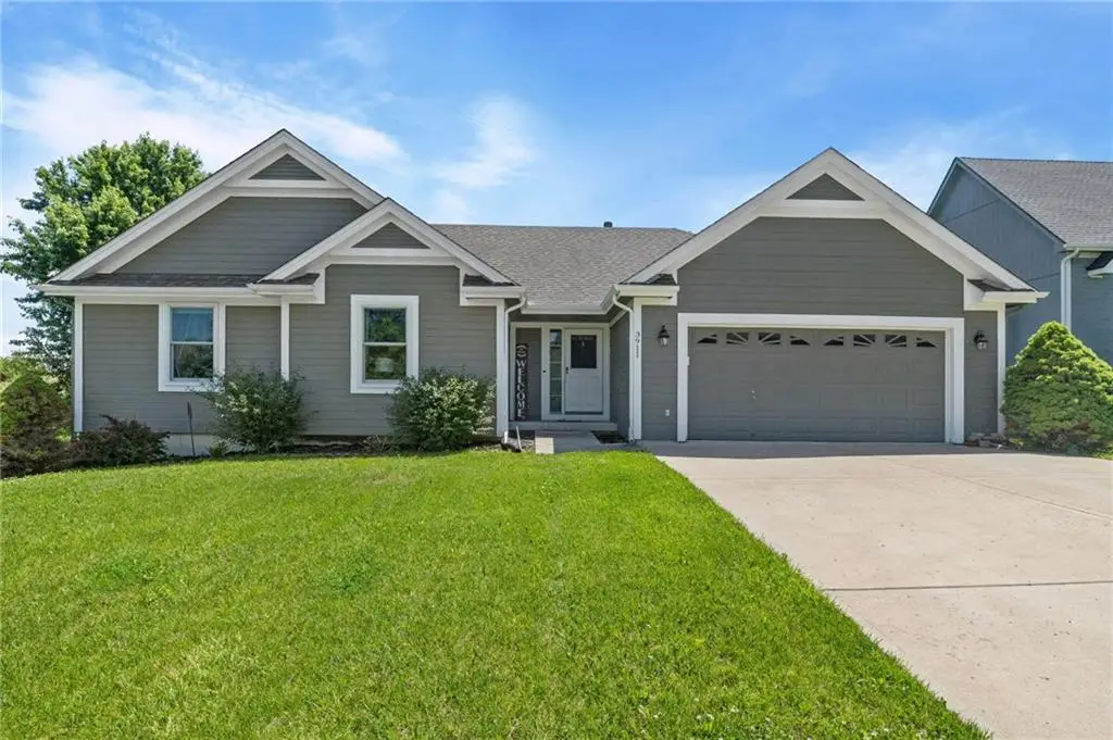 3911 NE 79th Street, Kansas City, MO 64119 - #1