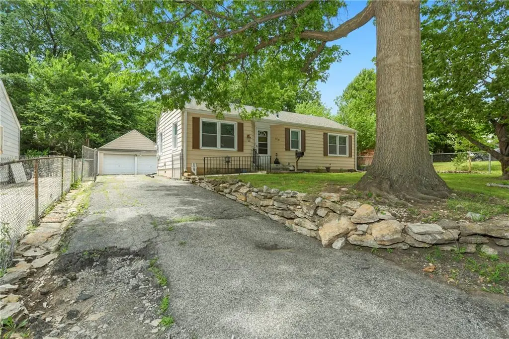 510 S Ralston Avenue, Sugar Creek, MO 64054 - #1