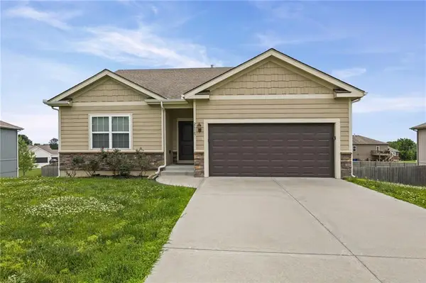 26147 W 141st Terrace, Olathe, KS 66061