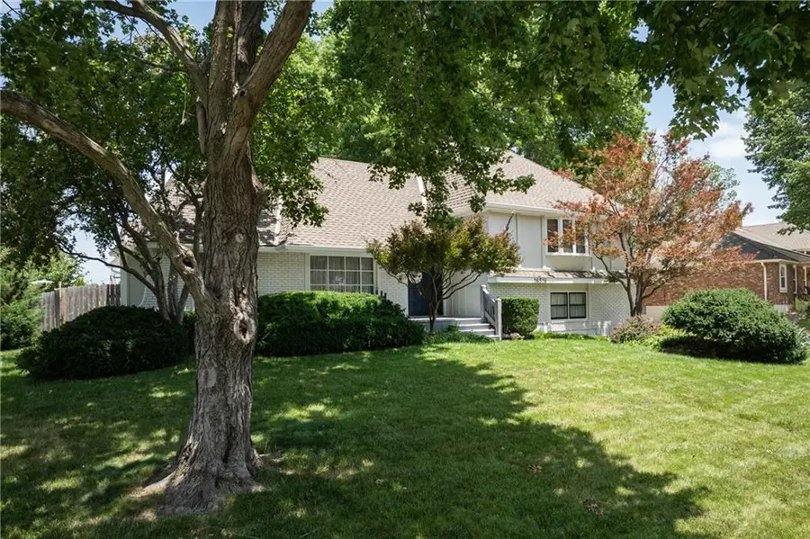 16516 E George Franklyn Drive, Independence, MO 64055 - #2