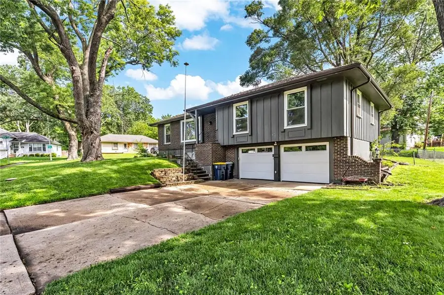 8800 Mcelroy Road, Kansas City, MO 64134 - #2