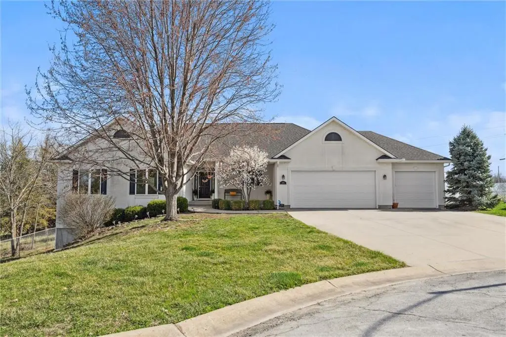 1301 NE Horizon Drive, Lees Summit, MO 64086 - #1