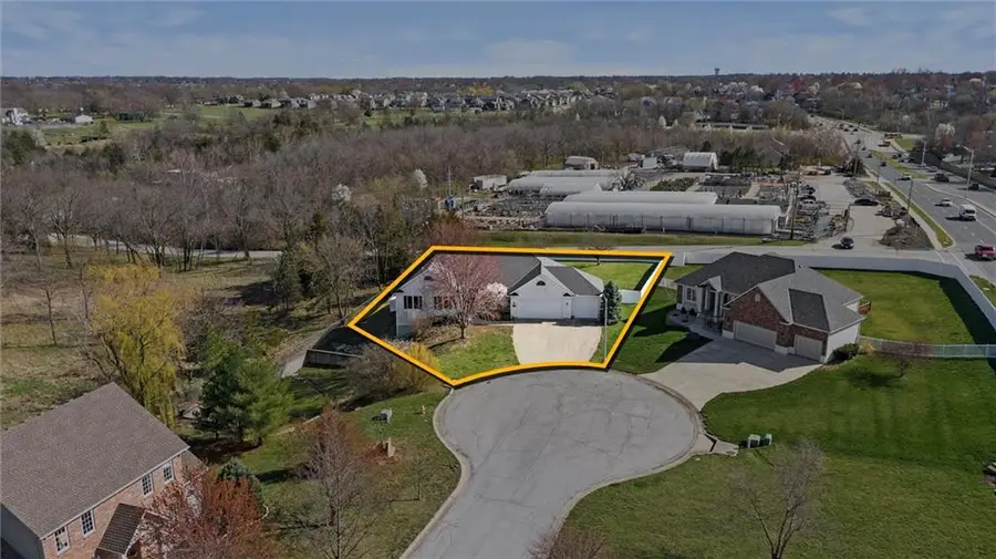 1301 NE Horizon Drive, Lees Summit, MO 64086 - #2