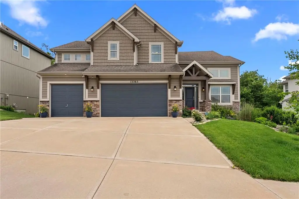 13365 NW 72nd Street, Parkville, MO 64152 - #1