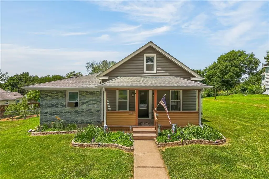 918 N Claremont Street, Sugar Creek, MO 64054 - #1