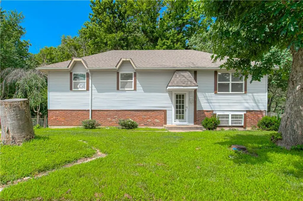 1809 SE Abbey Street, Blue Springs, MO 64014 - #1