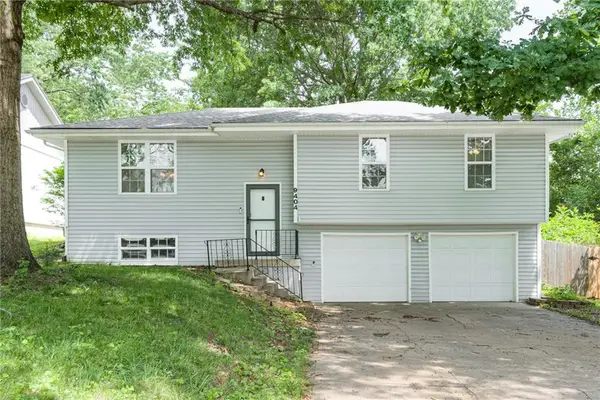 9404 NW 59th Terrace, Parkville, MO 64152