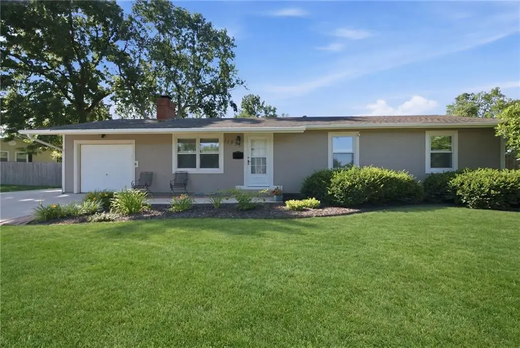 11935 W 70th Street, Shawnee, KS 66216 - #1
