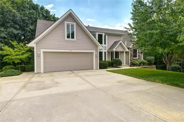400 NW Tennyson Place, Lee's Summit, MO 64081
