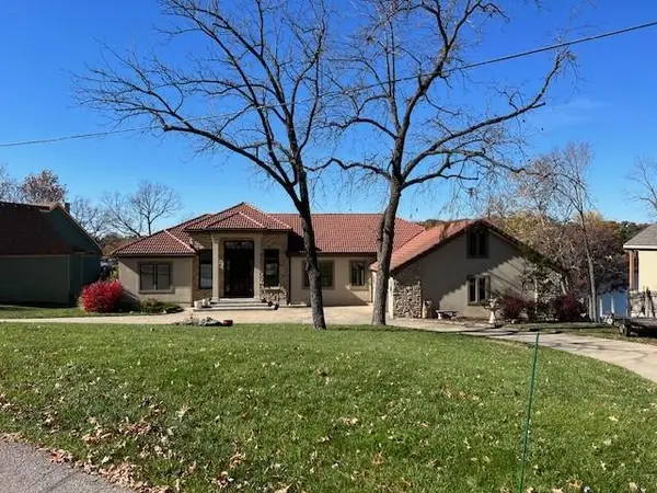 7810 NW Scenic Drive, Weatherby Lake, MO 64152