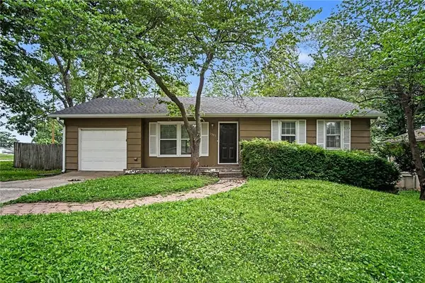 1501 Johnston Street, Liberty, MO 64068
