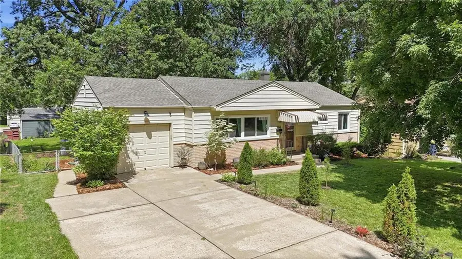9908 Harrison Street, Kansas City, MO 64131 - #2