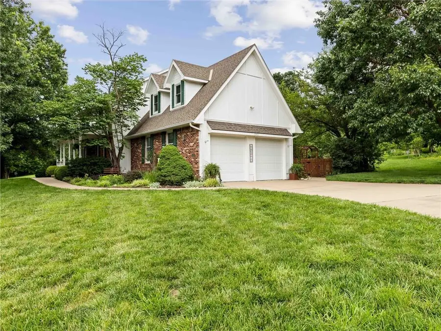 13842 Harbor Drive, Bonner Springs, KS 66012 - #3