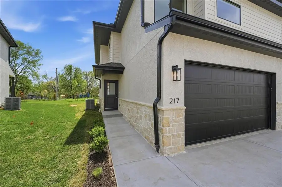 212 NW Orchard Court, Lees Summit, MO 64063 - #2
