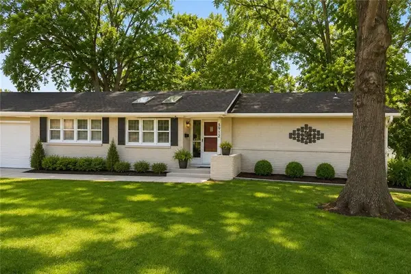 5912 Longview Road, Kansas City, MO 64134