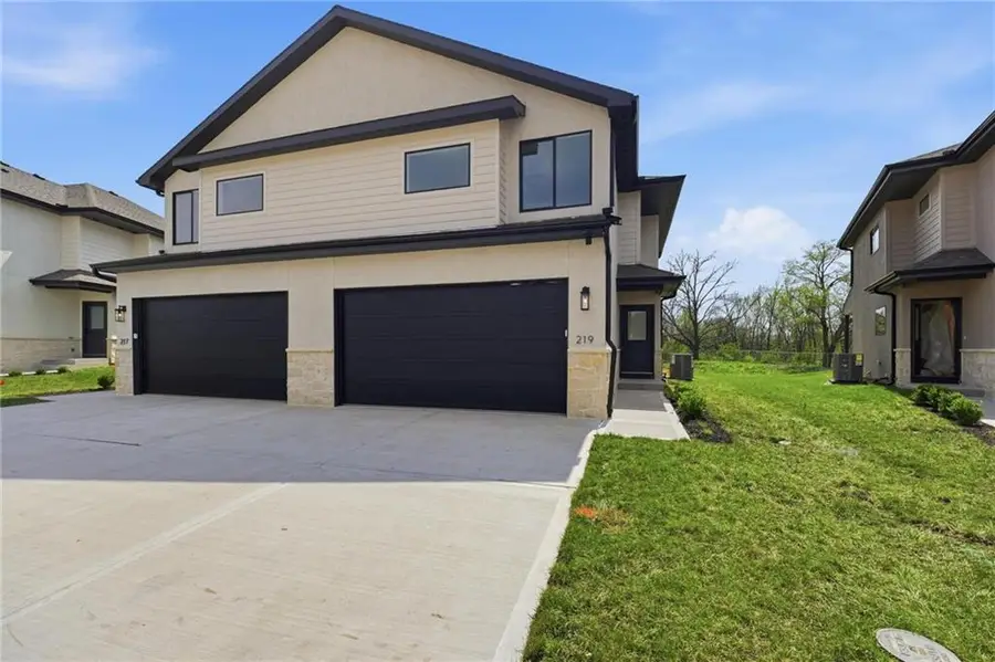 210 NW Orchard Court, Lees Summit, MO 64063 - #3