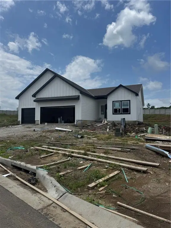 8939 SW 6th Street, Blue Springs, MO 64064 - #1