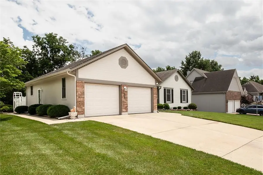 3401 Gateway Drive, Independence, MO 64057 - #3