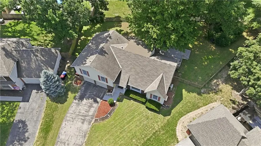 10230 Oakmont Circle, Lenexa, KS 66215 - #3