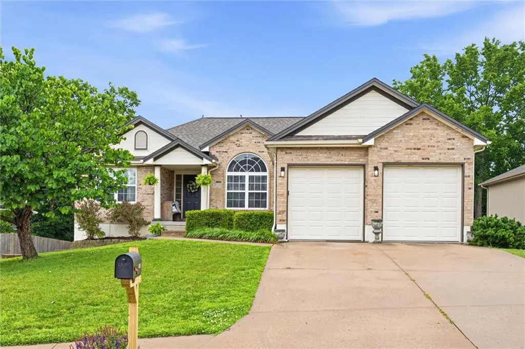 1305 SW Graystone Circle, Grain Valley, MO 64029 - #1