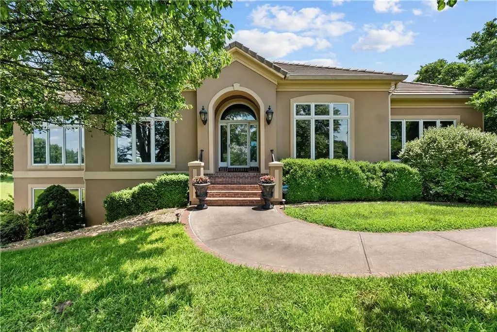 13801 S Pebblebrook Lane, Greenwood, MO 64034 - #1