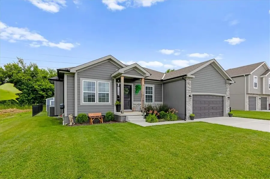 1203 SW Burns Circle, Oak Grove, MO 64075 - #3