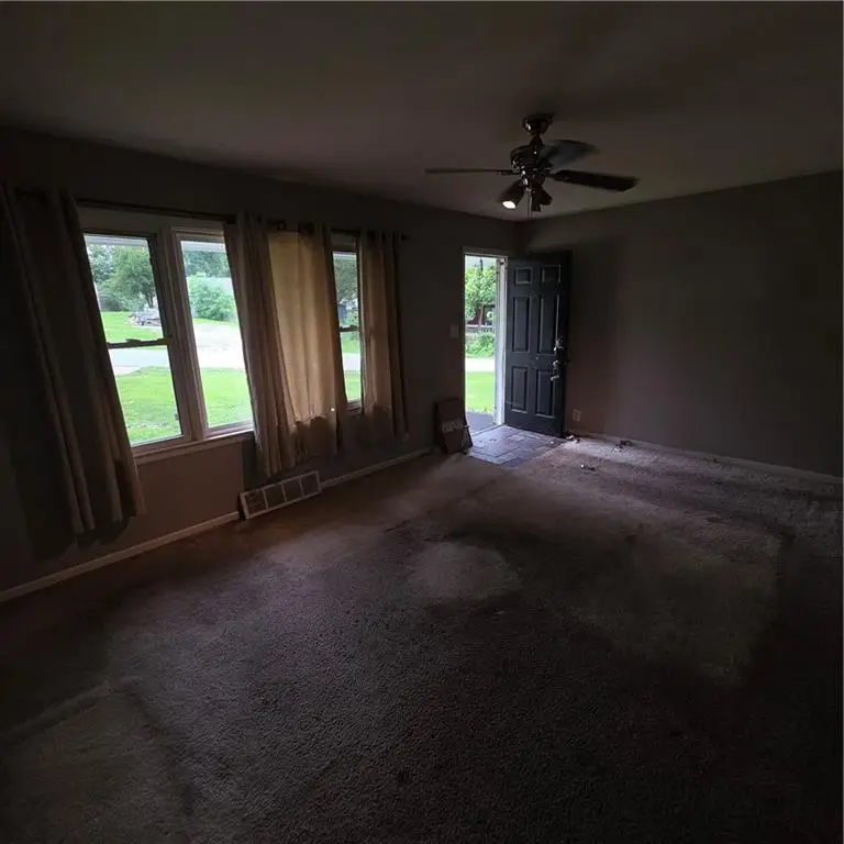 10318 E 19th Terrace, Independence, MO 64052 - #2