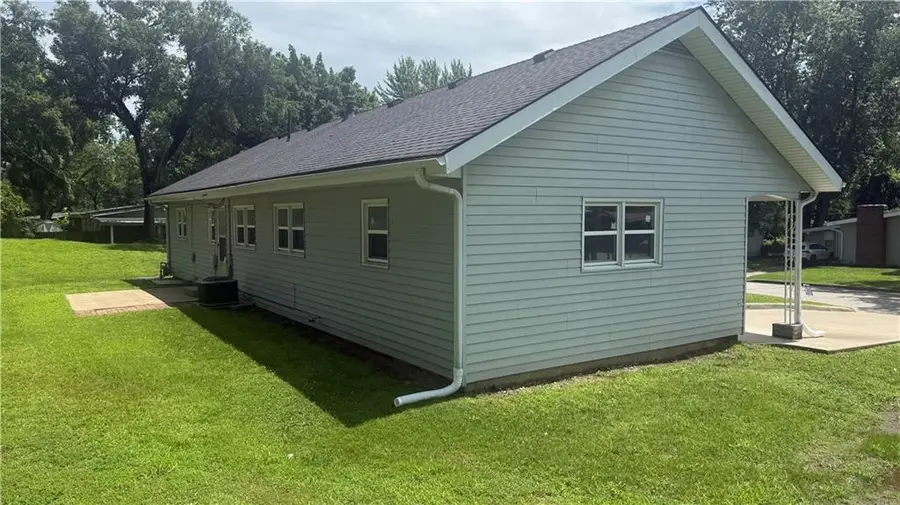 809 Anderson Street, Warrensburg, MO 64093 - #3