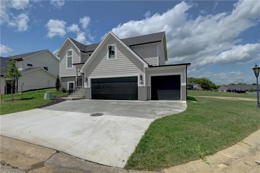 6400 NW 98th Street, Kansas City, MO 64153 - #2