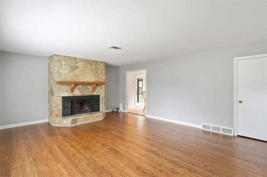 5914 W 76th Terrace, Prairie Village, KS 66208 - #3